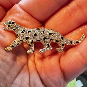 Leopard Brooch – Rhinestone Big Cat Animal Pin Gold Tone 2.25"